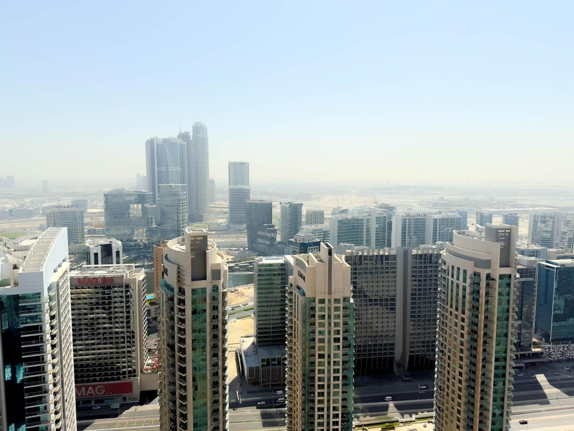 Ina Homes - Burj Royal 1 Bedroom Stylish * Dubai