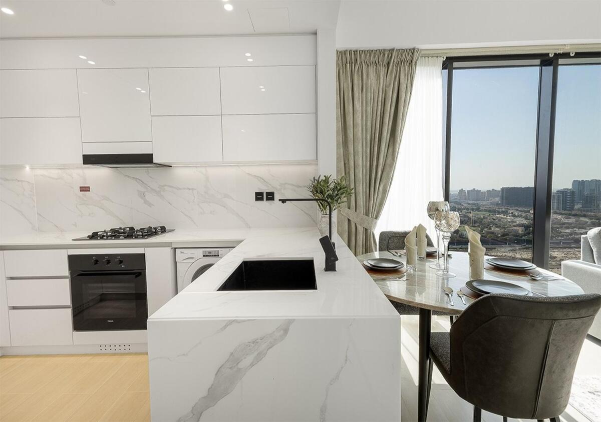 Apartment Luxury Brand New 1 Bhk Open View *