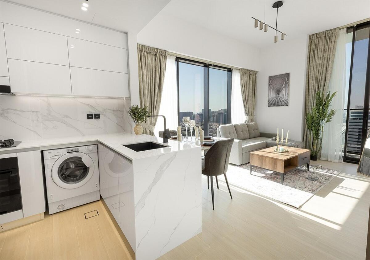 Apartment Luxury Brand New 1 Bhk Open View