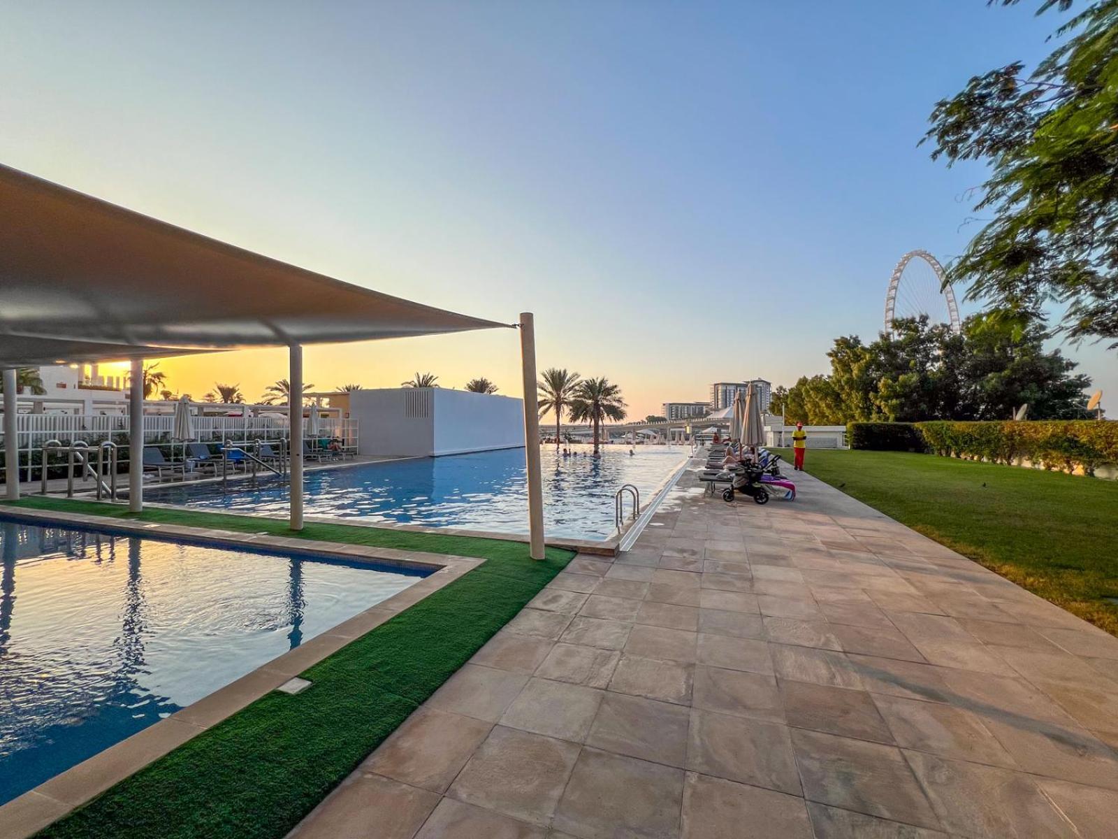 Private Access - Stunning Sea View - Perfect Location At Jbr Apartment
