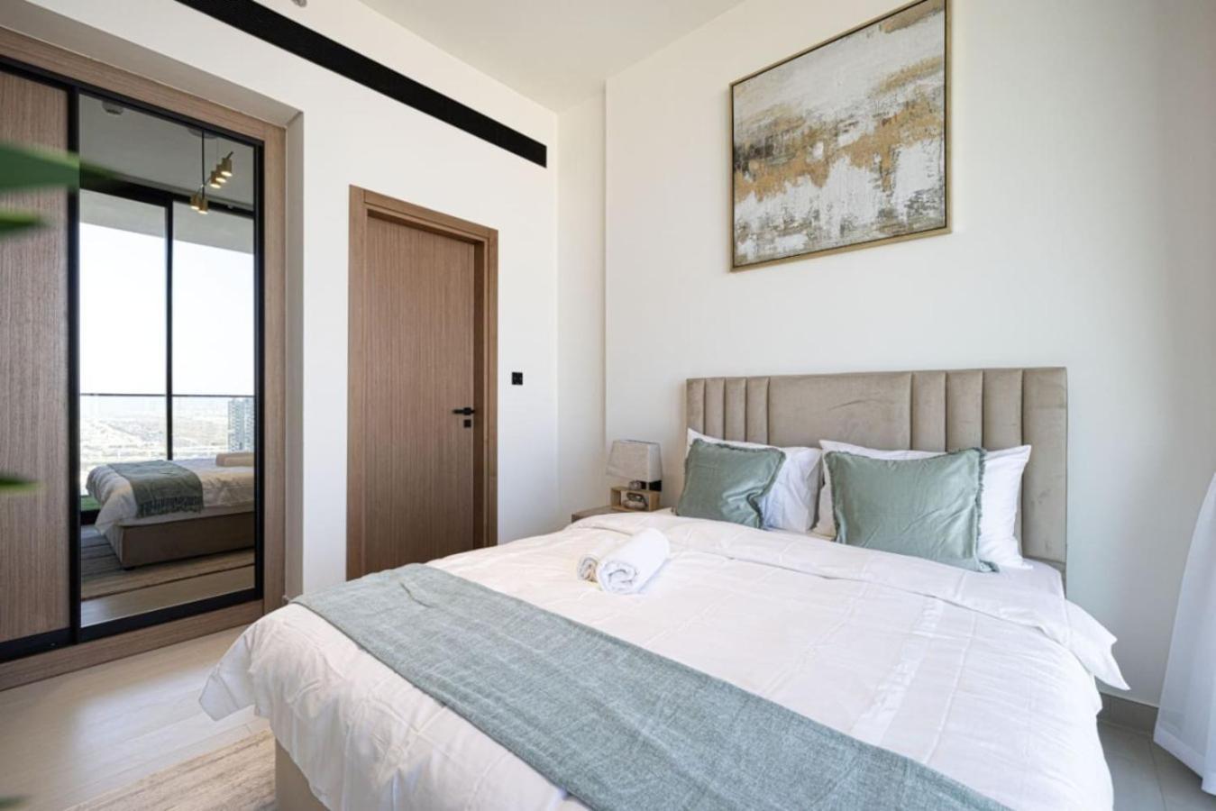 Apartment Large New Pool In Jvc Community Dubai