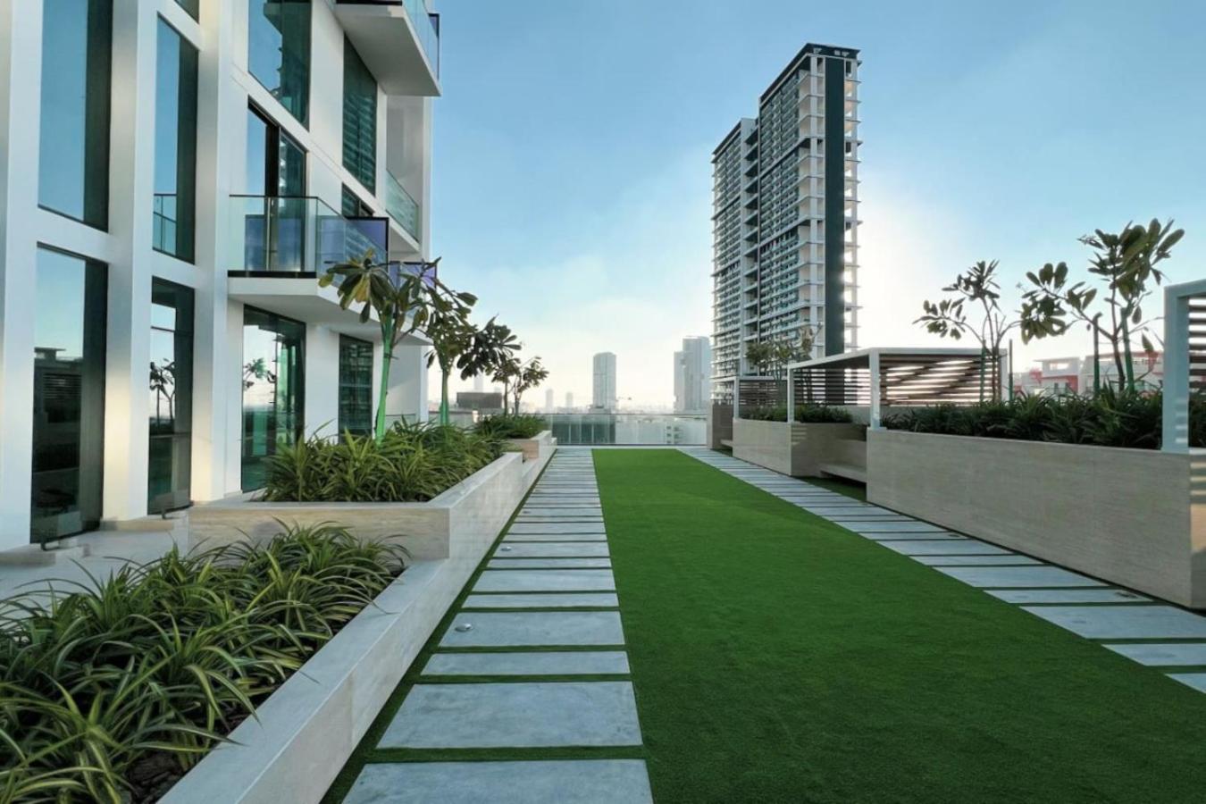 Large New Pool In Jvc Community Apartment