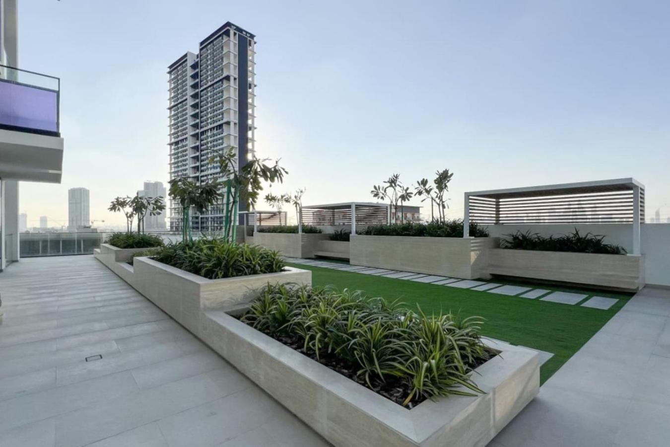 Apartment Large New Pool In Jvc Community *