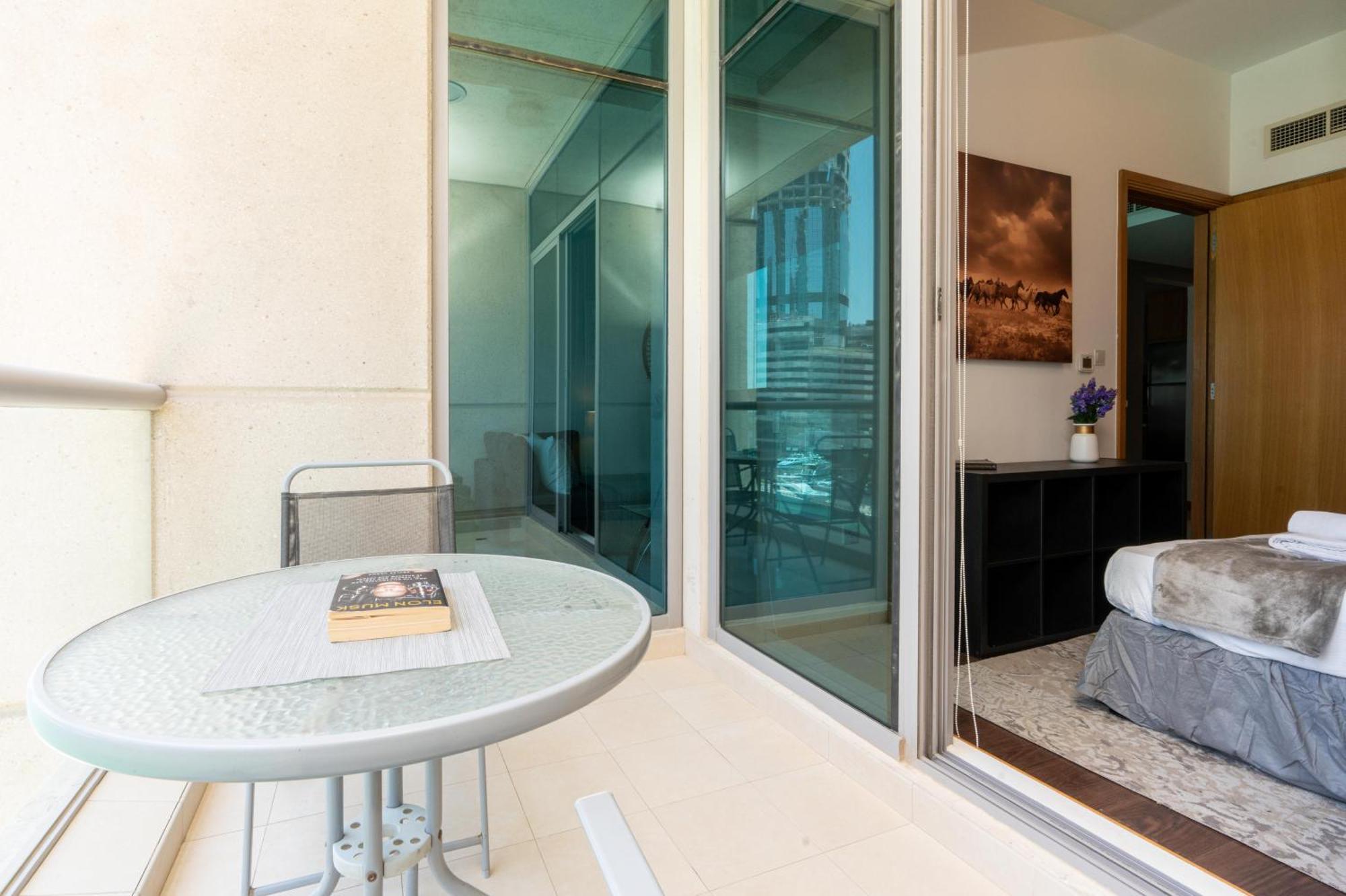 Vacay Lettings 1 Bedroom - Iris Blue Tower Marina View Dubai