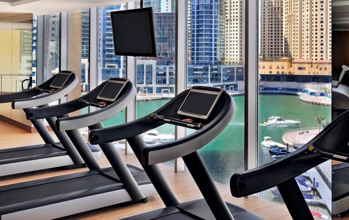 Jw Marina By Cosmos Living *