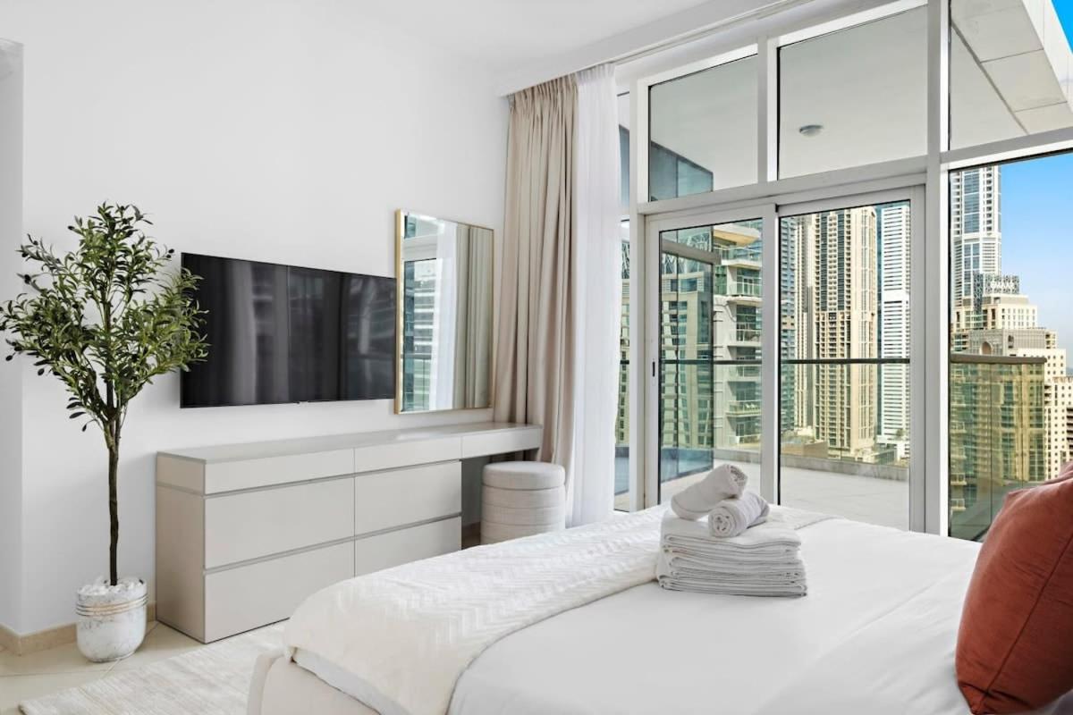Silkhaus Luxurious 4bdr Marina View - High Floor Apartment *