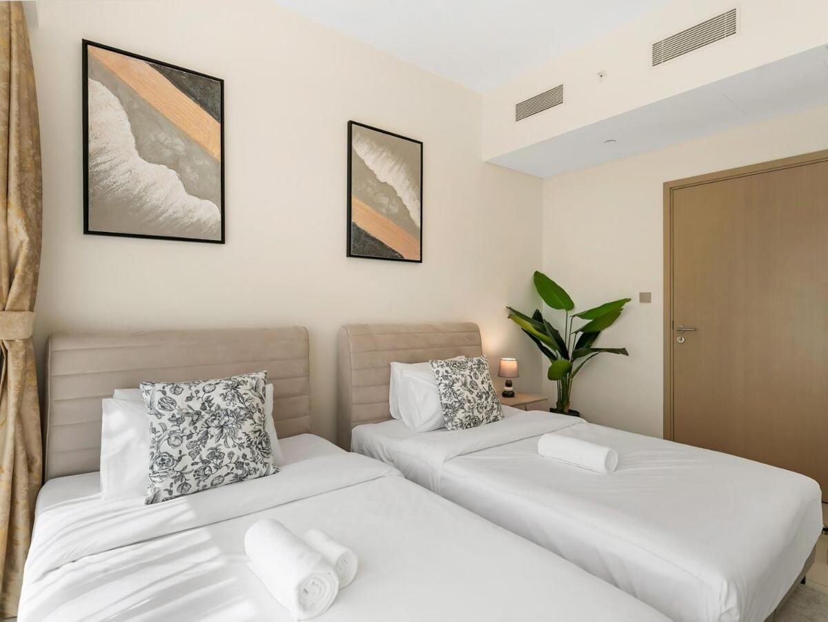 Luxury 3 Bedroom Full Burj Khalifa And Fountain View Apartment