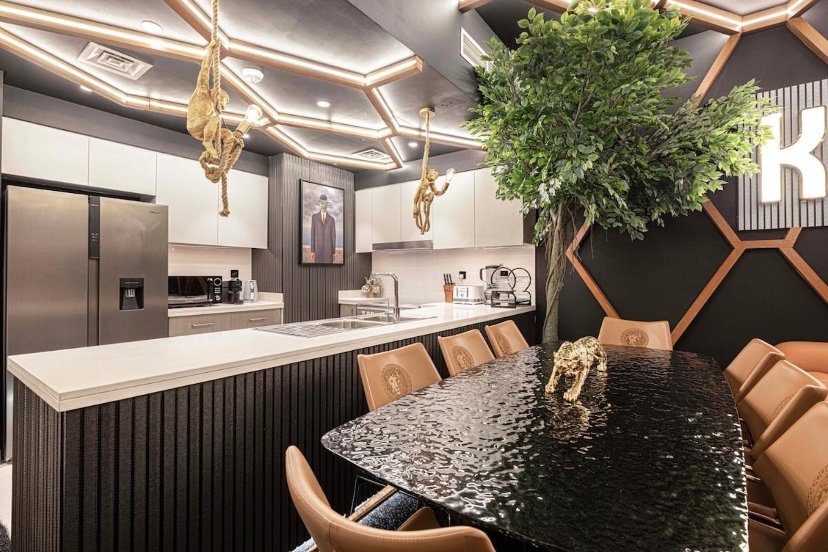 Kabene Exotics 4br Luxe Burj Khalifa View Downtown Dubai