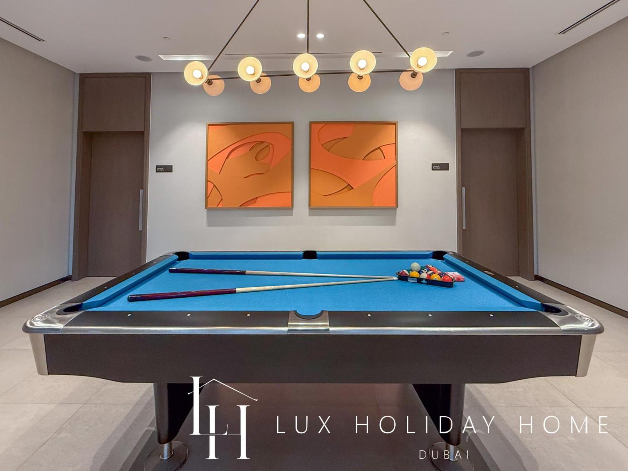 Lux The Grande Signature Skyline *