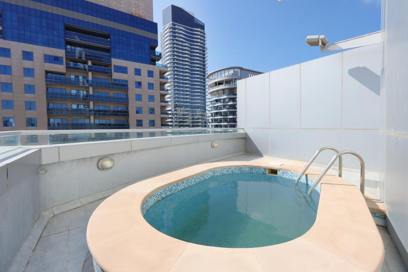 Livbnb - Contemporary With Private Plunge Pool Apartment *