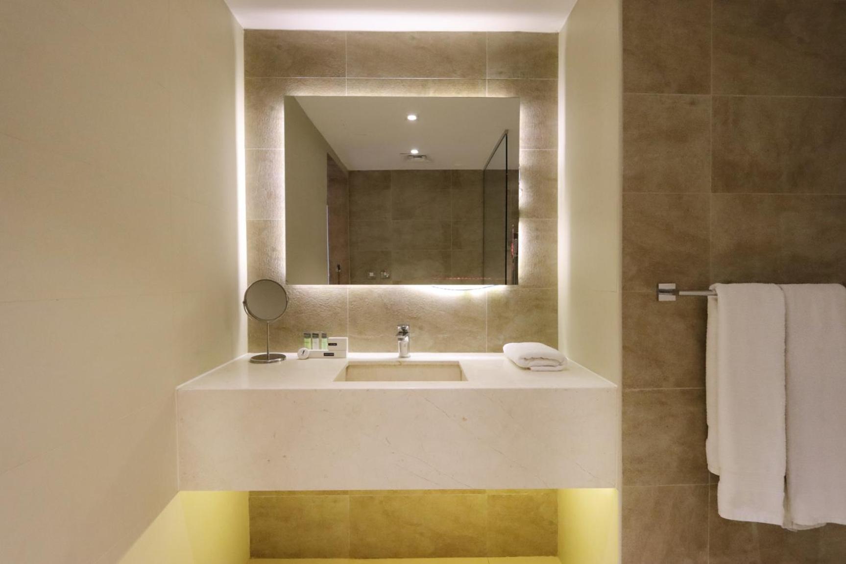 Livbnb - Contemporary With Private Plunge Pool Apartment