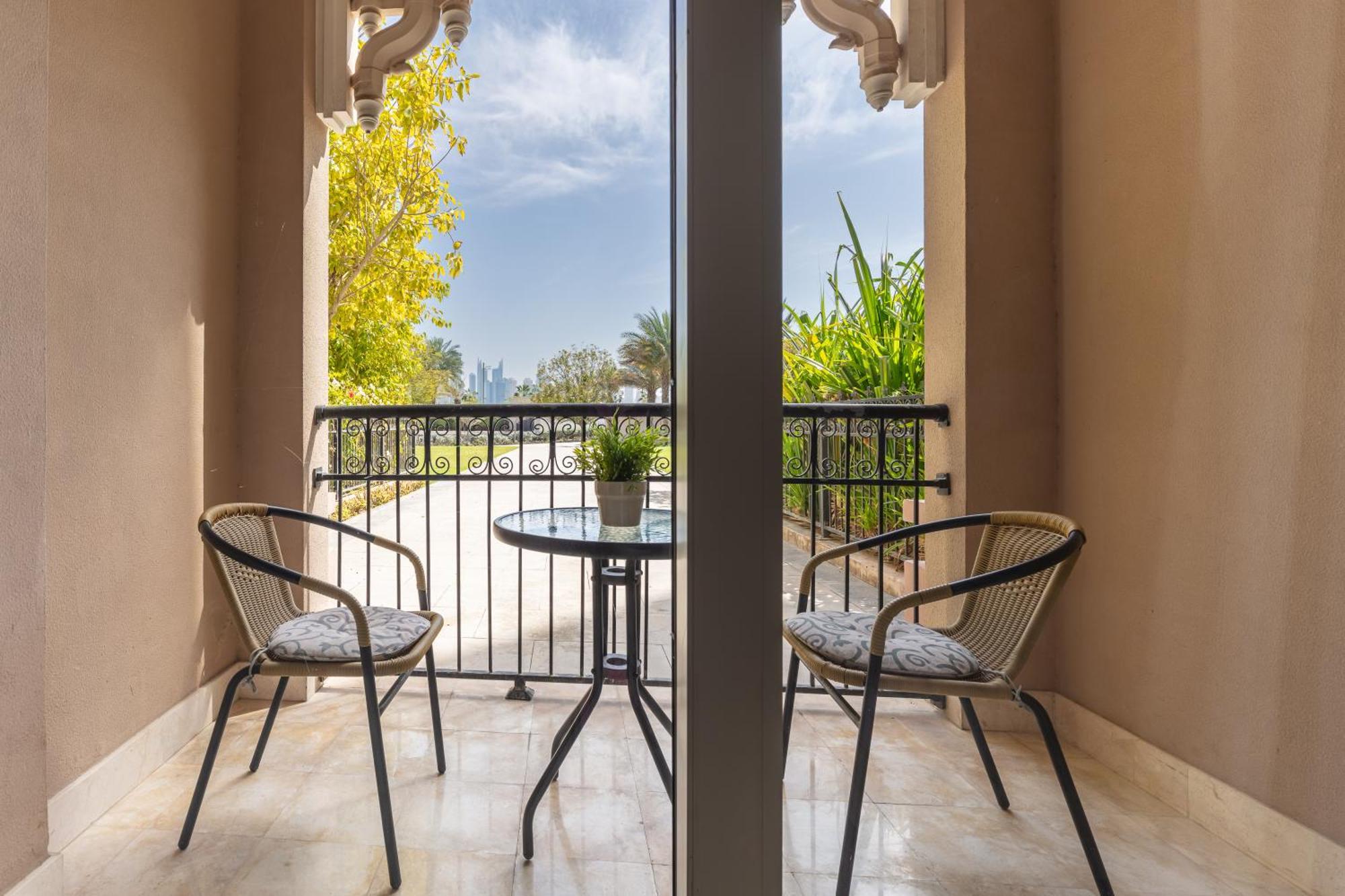 1-bedroom With Pool Dubai