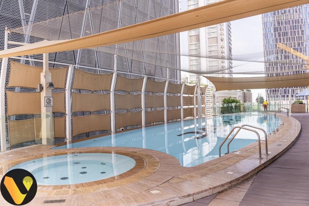 Vogue Damac Mall Street Near Burj Khalifa Apartment
