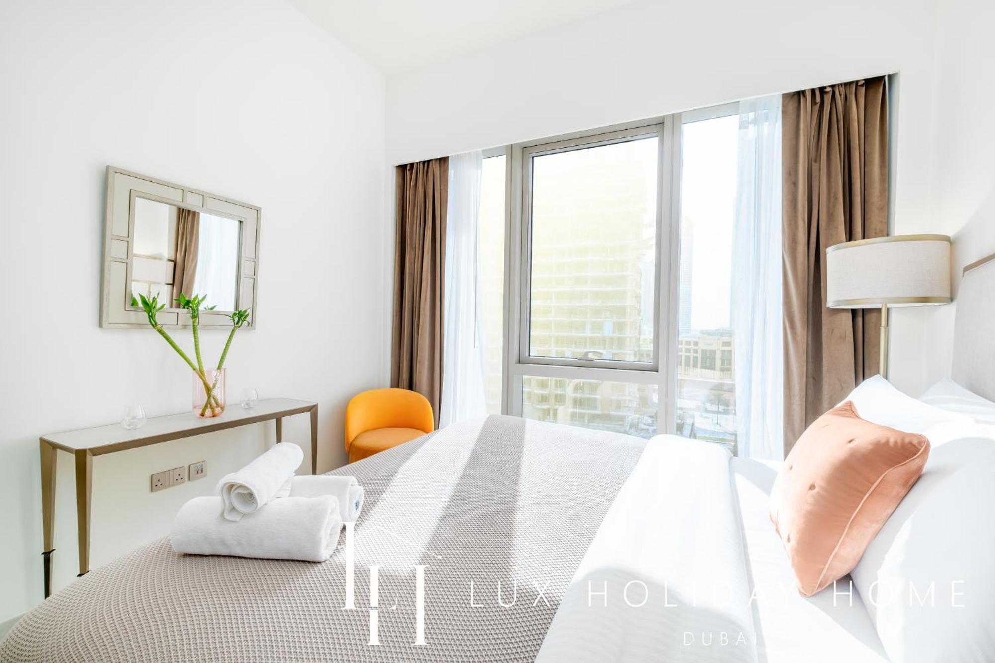 Lux The Grande Signature Skyline Apartment Dubai