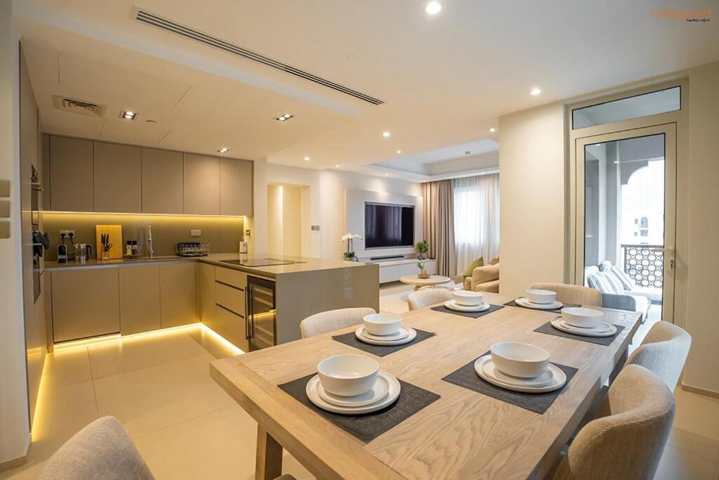 Bnbeyond's Luxury Vibe & Burj View * Dubai