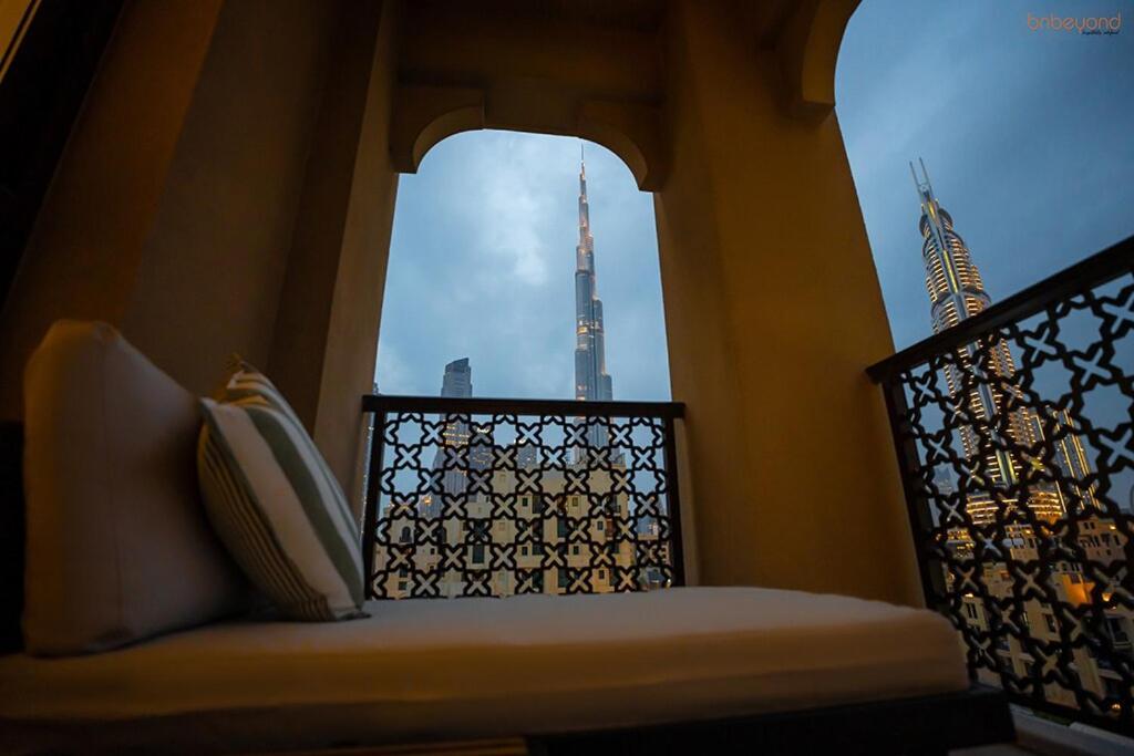 Bnbeyond's Luxury Vibe & Burj View Apartment *