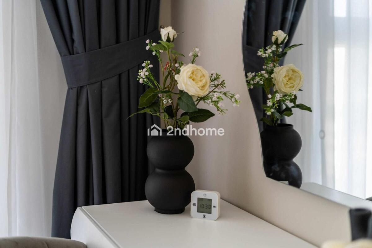 Apartment Luxurious Furnishing Direct Access To Mall *