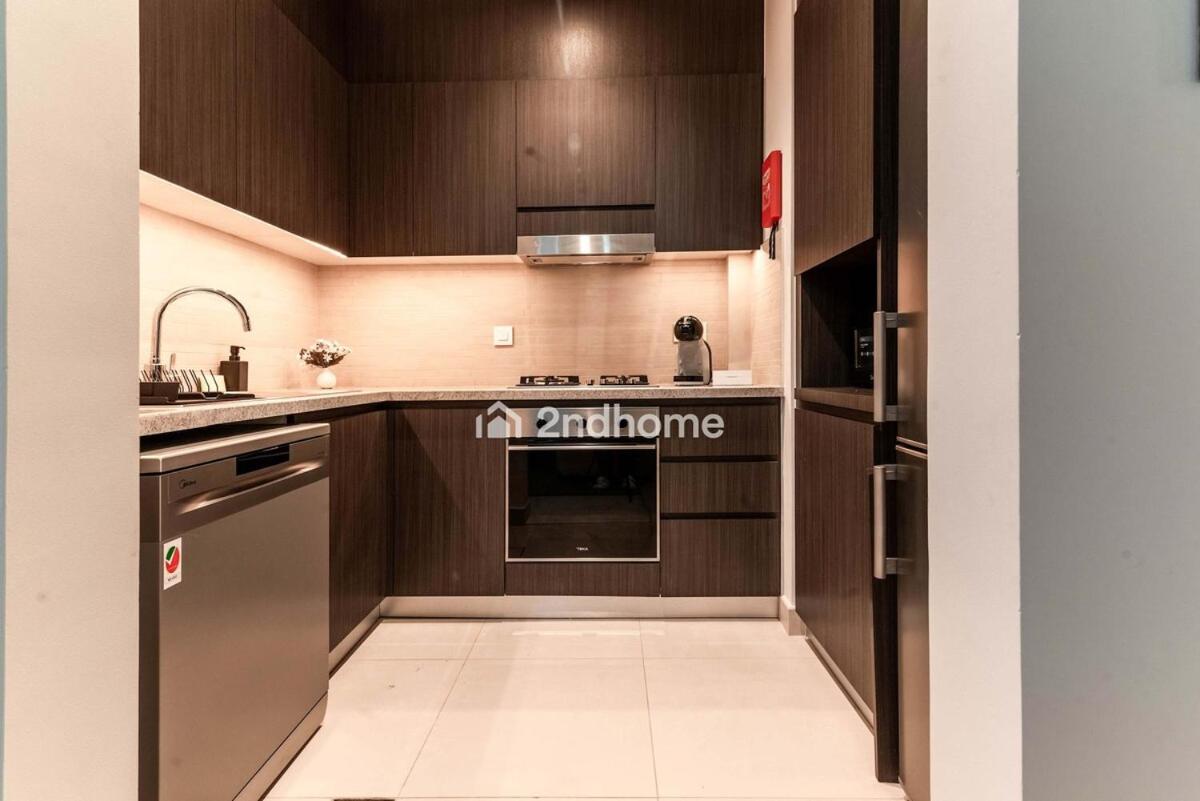 Luxurious Furnishing Direct Access To Mall Dubai
