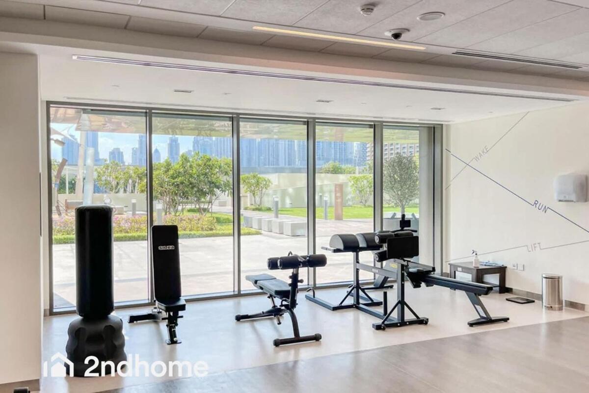 Luxurious Furnishing Direct Access To Mall Apartment Dubai