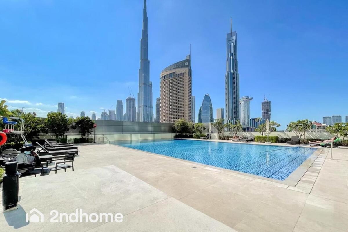 Luxurious Furnishing Direct Access To Mall Apartment Dubai