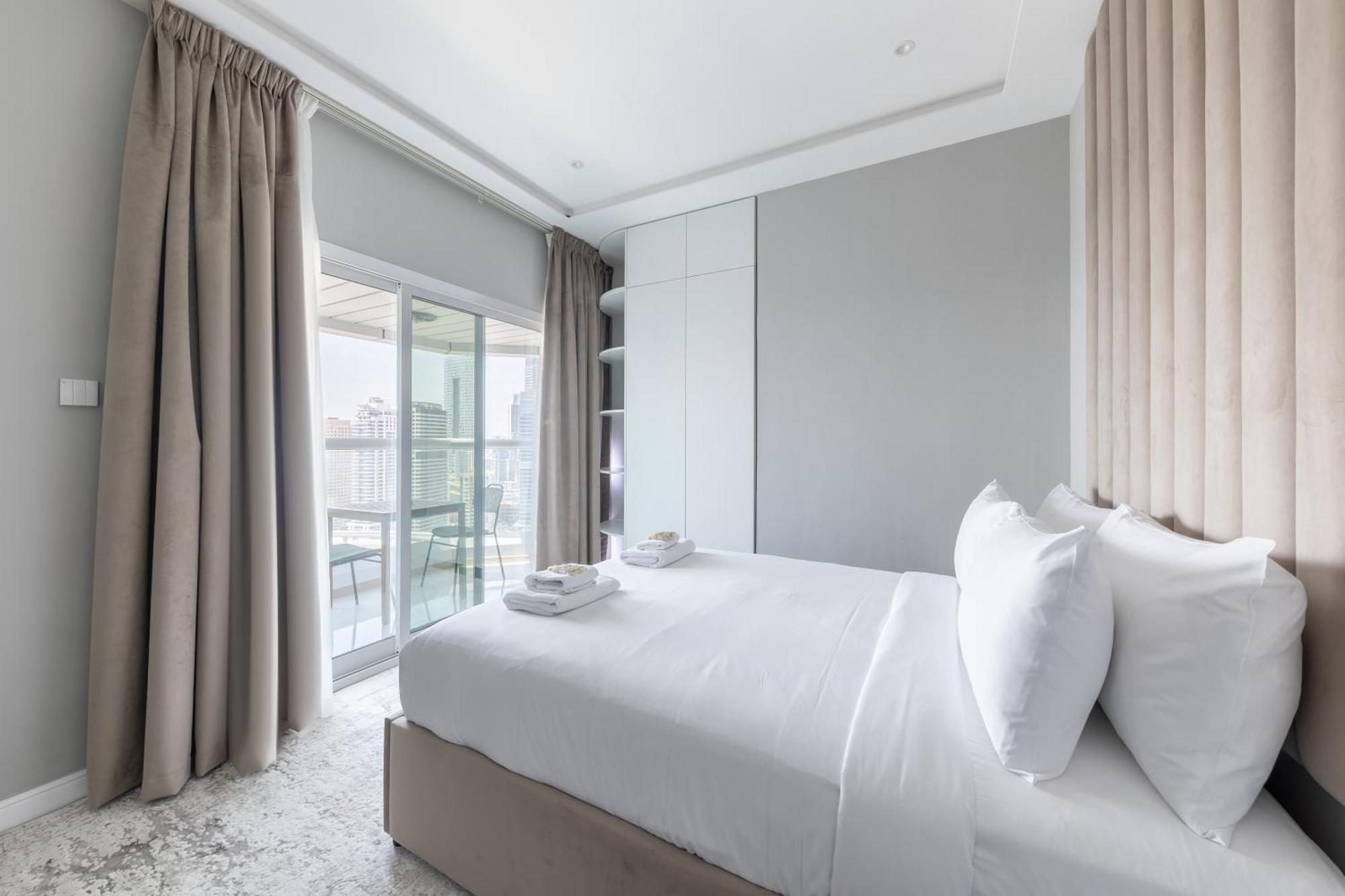 2-bedroom Apartmentjlt View, 8 Min To Metro Apartment Dubai