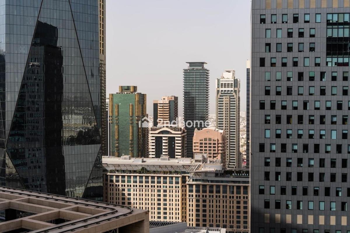 Stylish 2bedroom In Difc Newly Furnished *