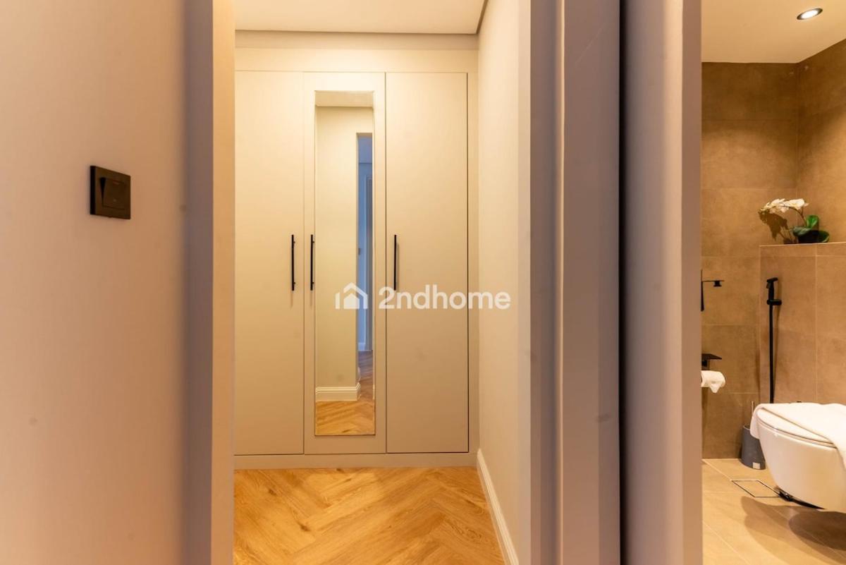 Apartment Stylish 2bedroom In Difc Newly Furnished Dubai