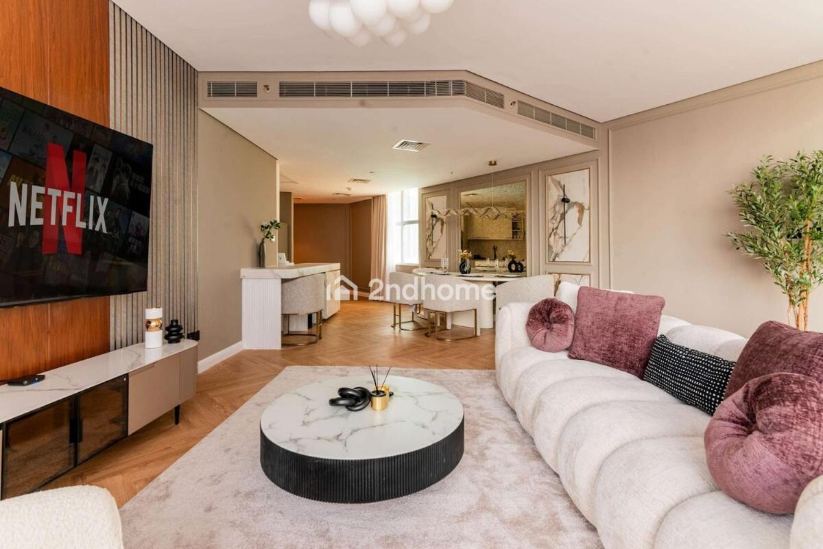 Stylish 2bedroom In Difc Newly Furnished Apartment *