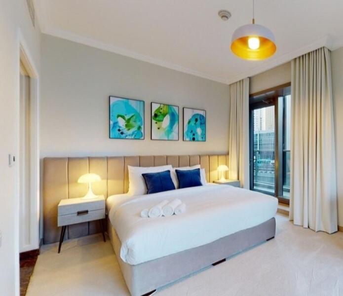 Luxurious 2bed In Sparkle Tower-marina View Apartment Dubai