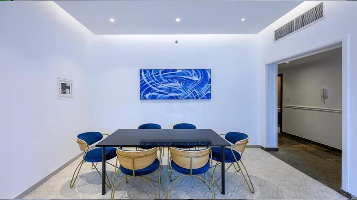 Luxurious 2bed In Sparkle Tower-marina View Dubai