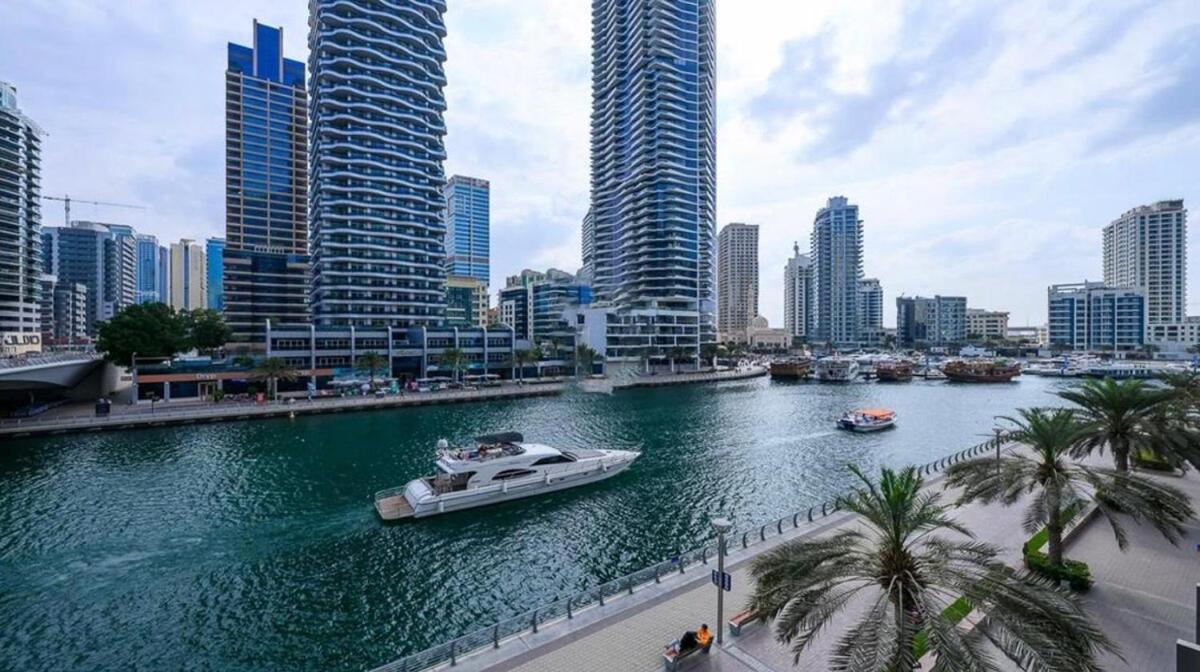 Luxurious 2bed In Sparkle Tower-marina View Dubai