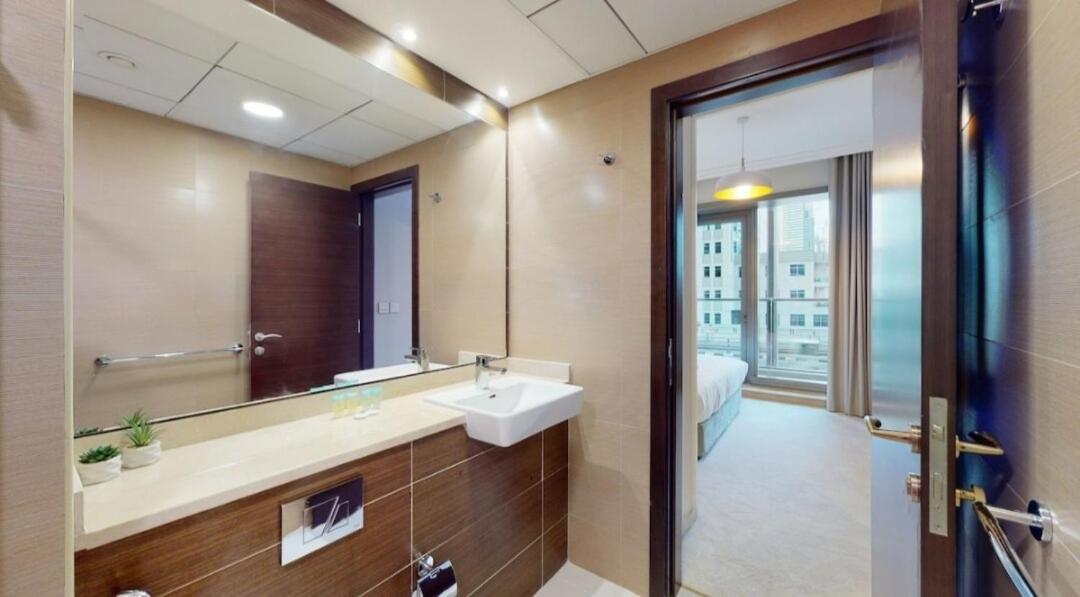 Luxurious 2bed In Sparkle Tower-marina View *
