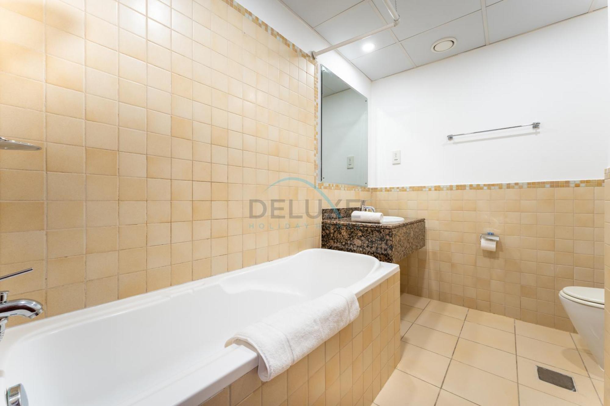 Close To Major Landmarks 3br And Assistant With Marina Views, Rimal 5, Jbr By Deluxe Homes Apartment Dubai
