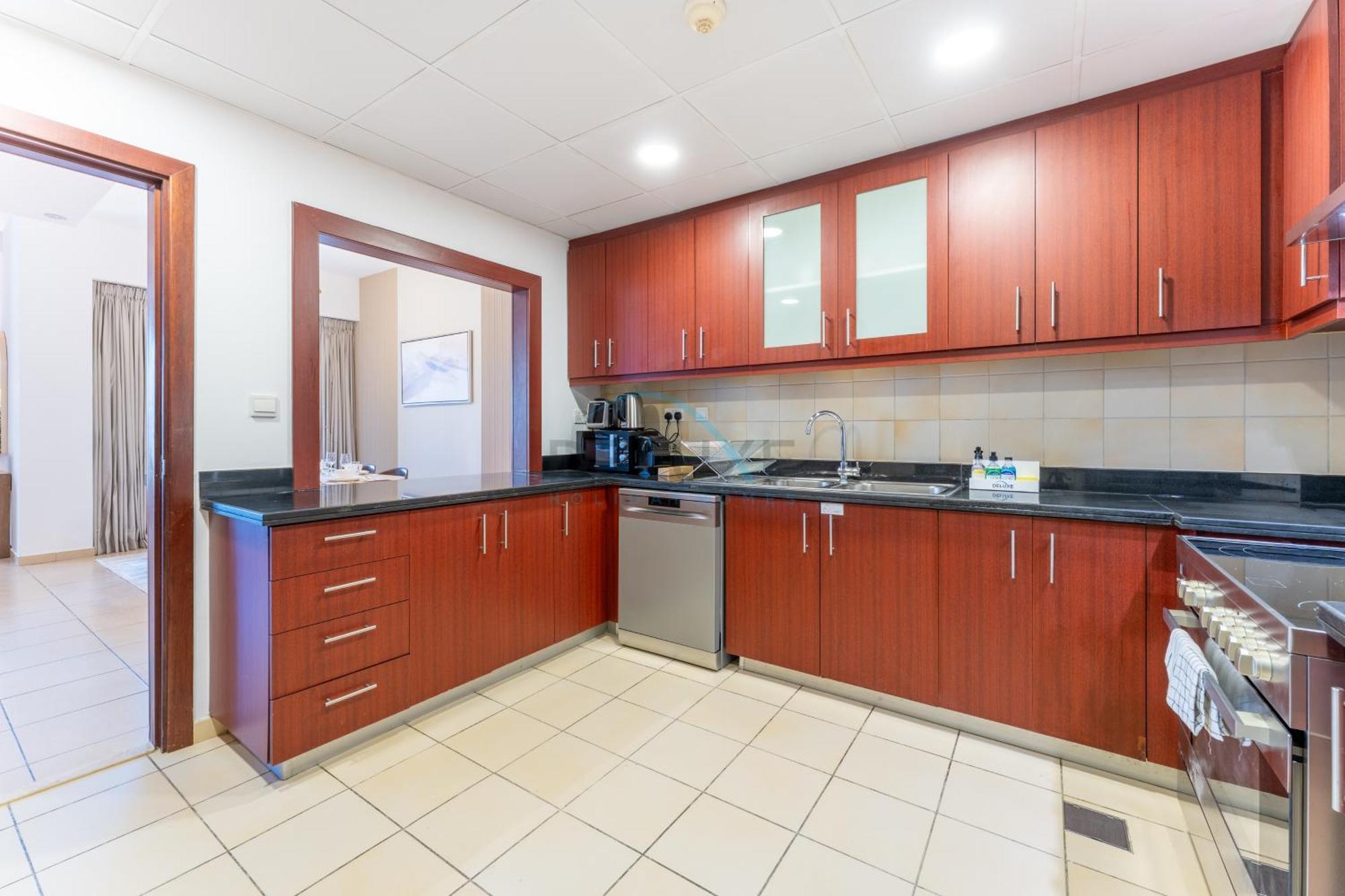 Close To Major Landmarks 3br And Assistant With Marina Views, Rimal 5, Jbr By Deluxe Homes Dubai