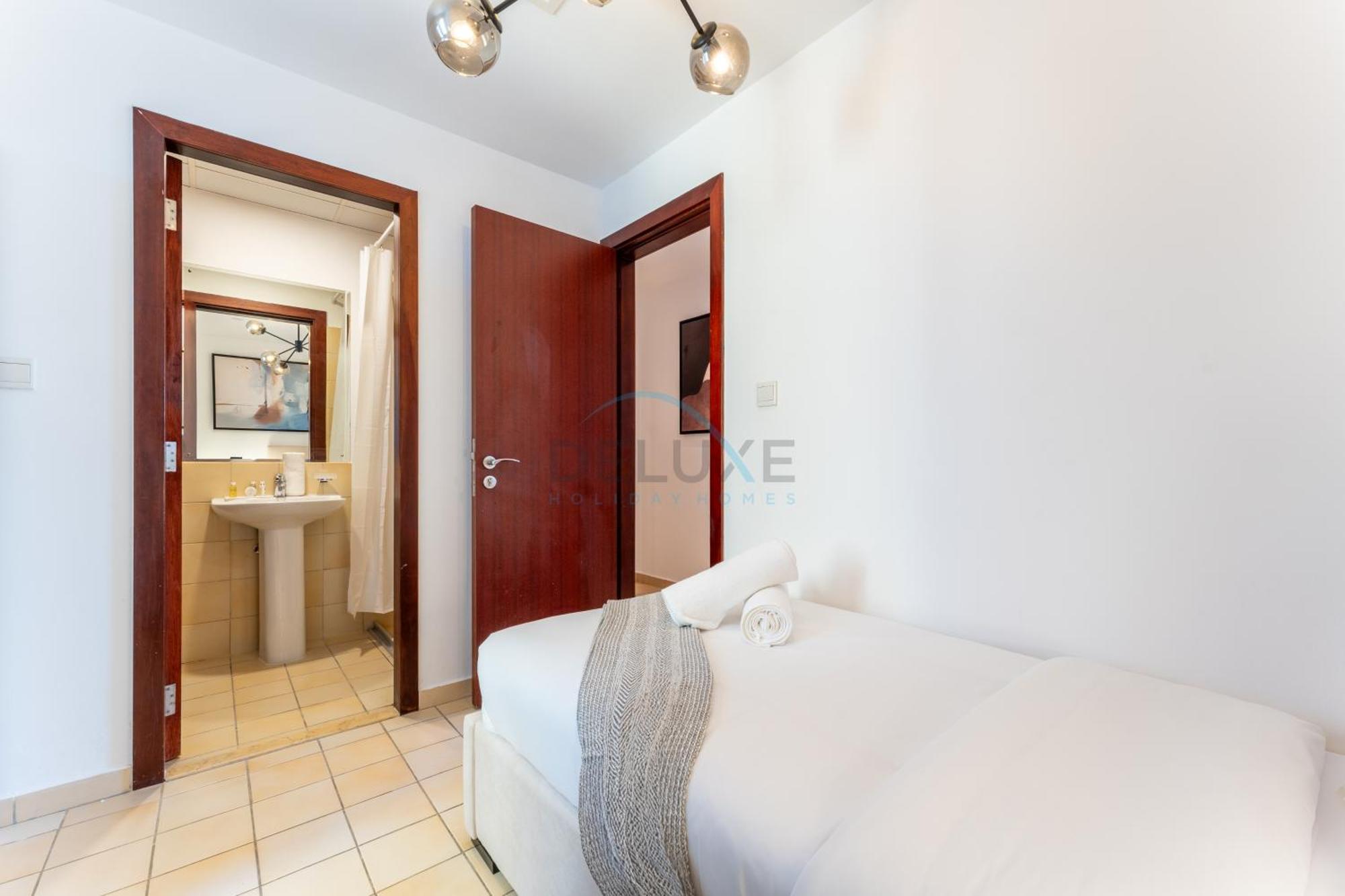 Apartment Close To Major Landmarks 3br And Assistant With Marina Views, Rimal 5, Jbr By Deluxe Homes Dubai