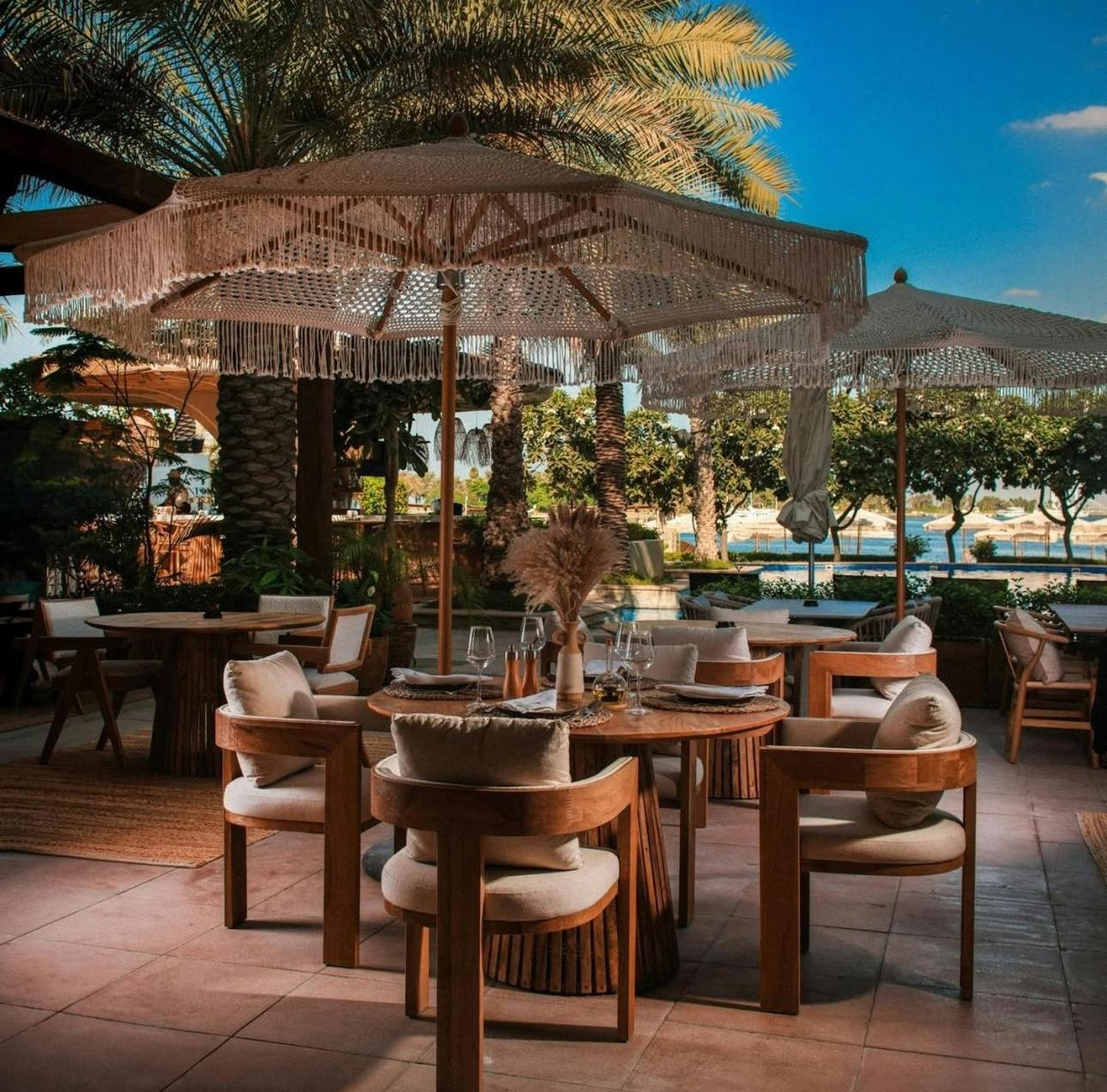Daire Luxury - Beachfront - Spacious Shoreline Residences - 5 Star Private Dubai