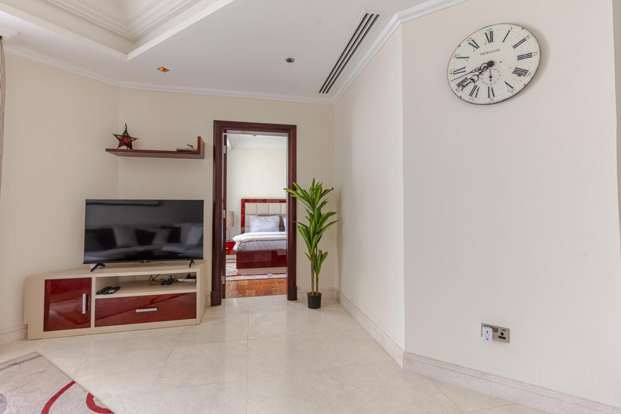1-bedroom With Pool Apartment Dubai