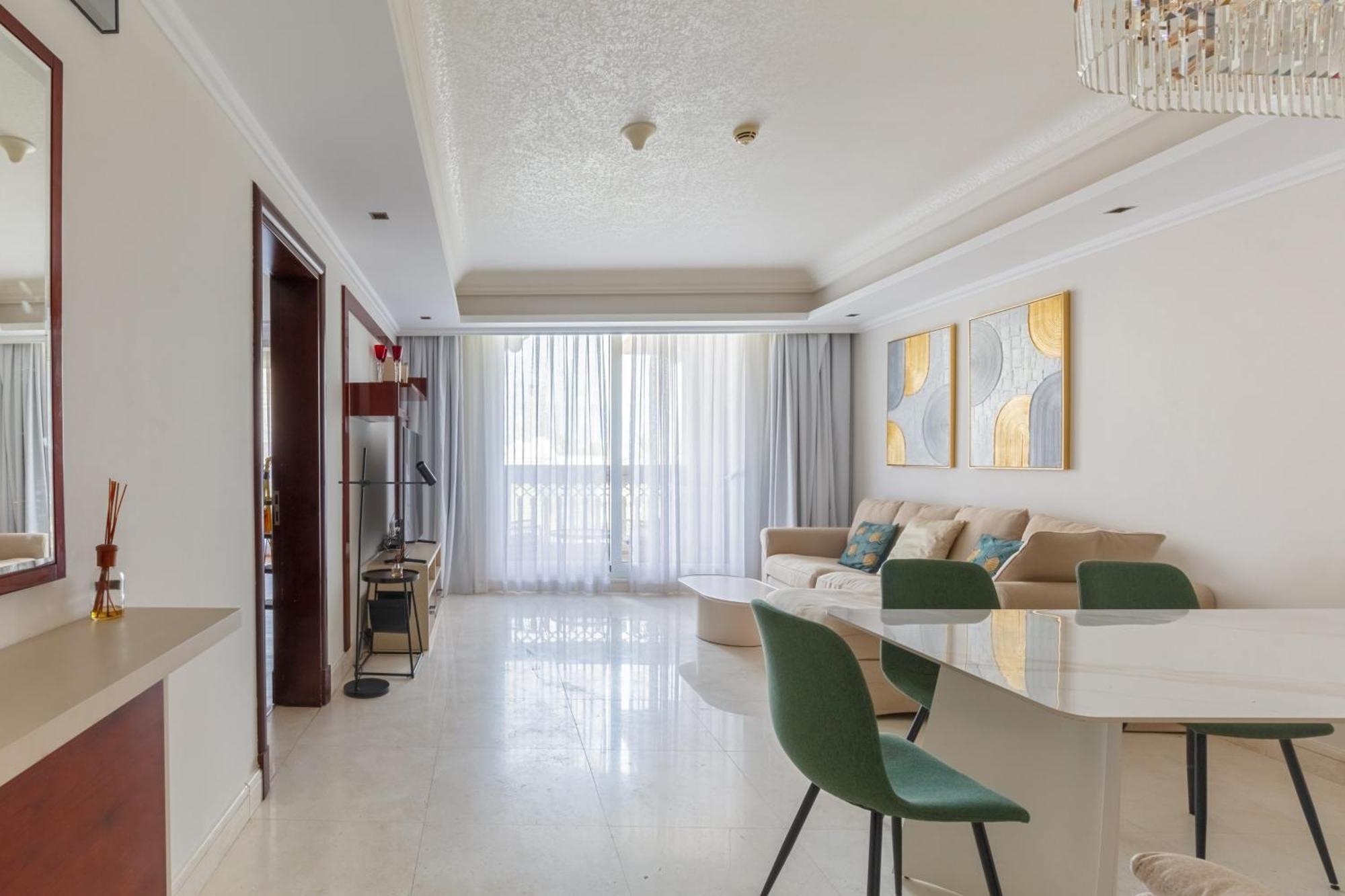 1-bedroom With Pool *