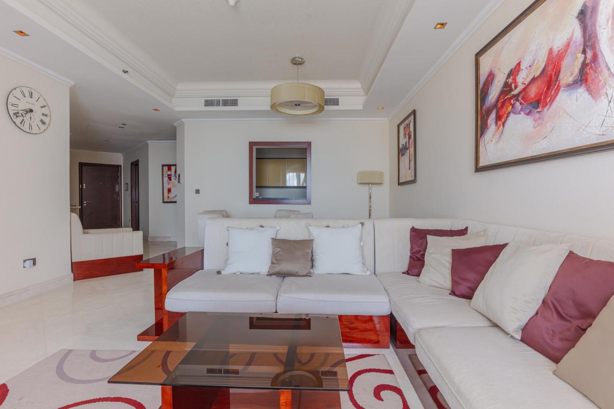 Apartment 1-bedroom With Pool
