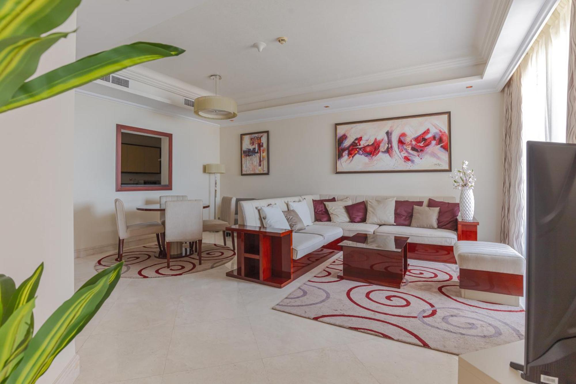 Apartment 1-bedroom With Pool Dubai