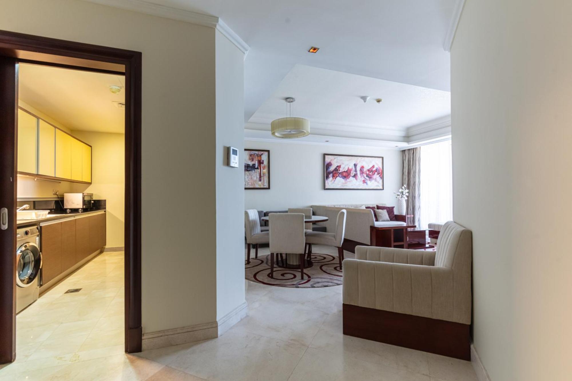 Apartment 1-bedroom With Pool Dubai
