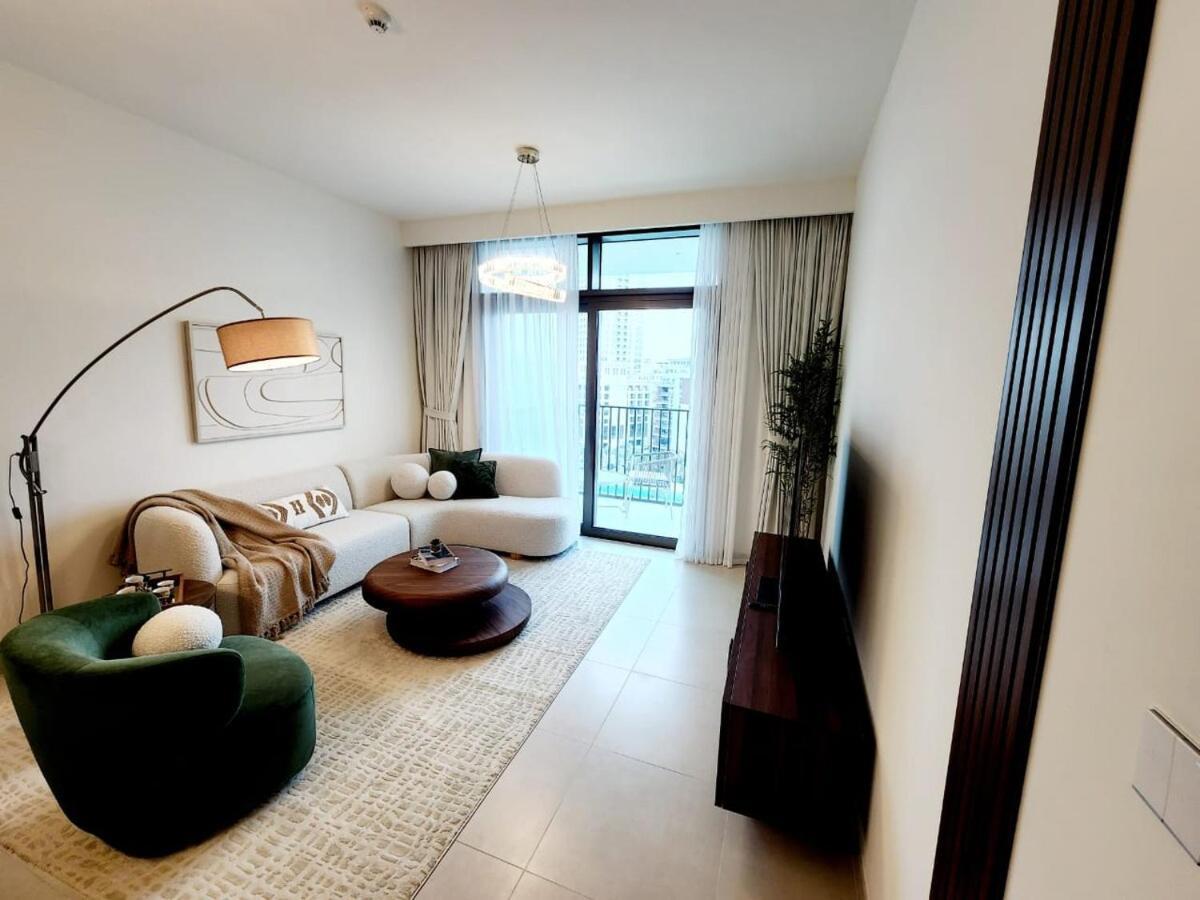 2-bedrooms Experience Luxury Living At Creek Palace Apartment Dubai