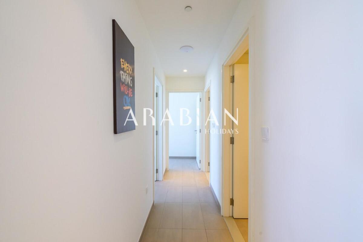 Apartment Contemporary 2 Bedroom In The Heart Of Hills Dubai