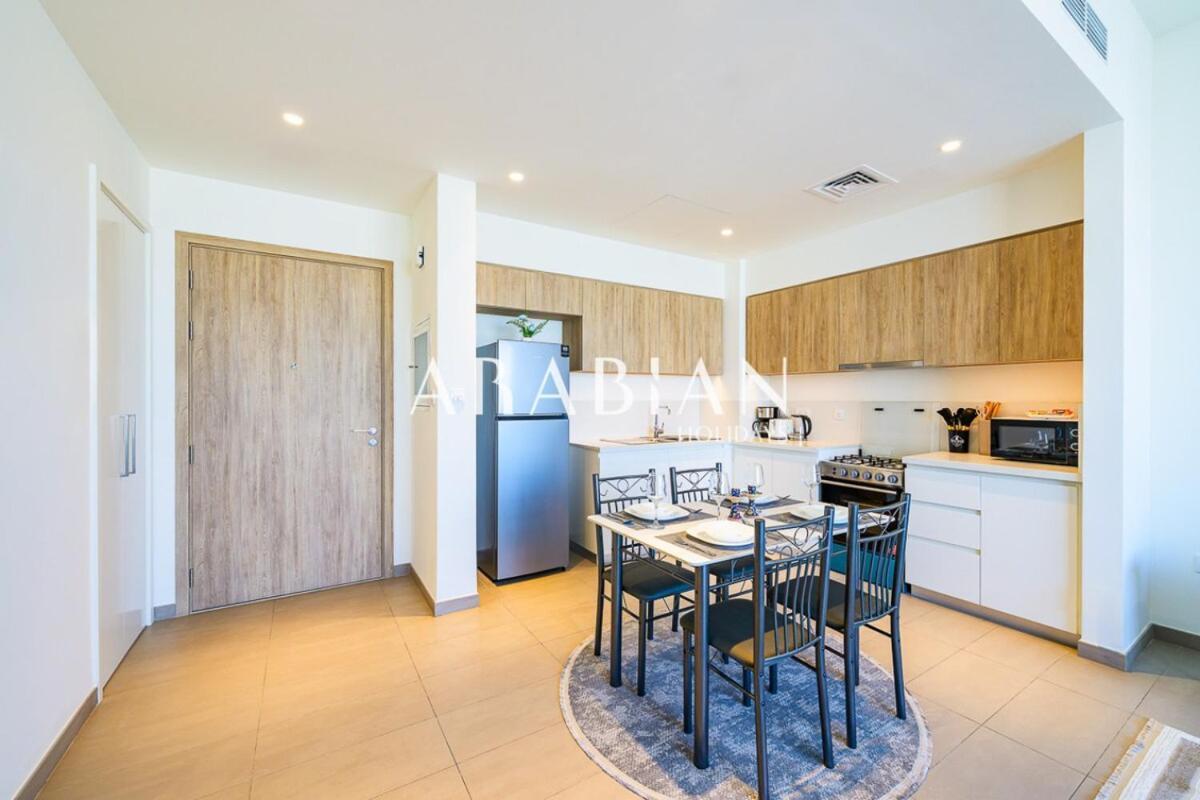 Contemporary 2 Bedroom In The Heart Of Hills Apartment Dubai