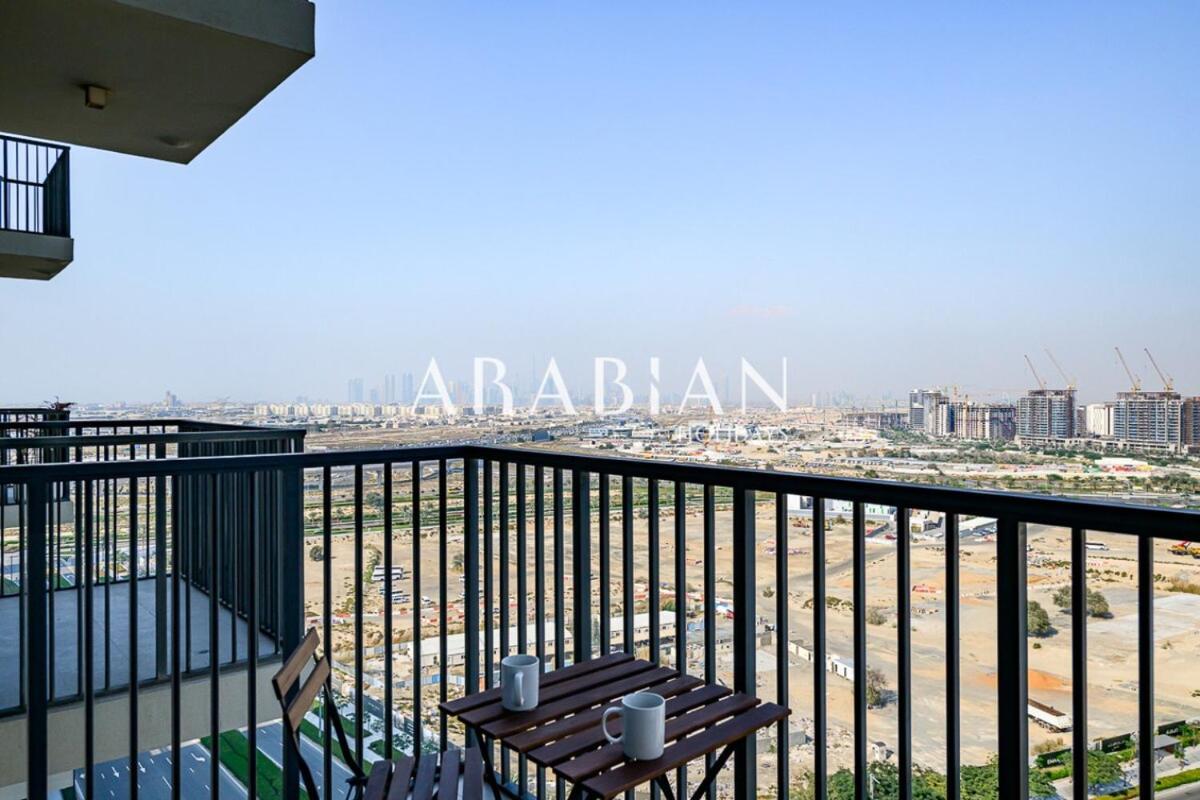 Apartment Contemporary 2 Bedroom In The Heart Of Hills Dubai