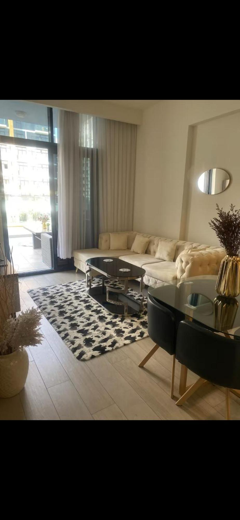 Azizi Riviera Apartment *