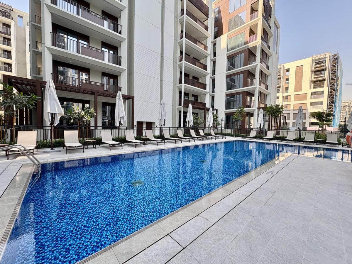 Daire First Class 1br Glamorous & Stylish Escape Dubai