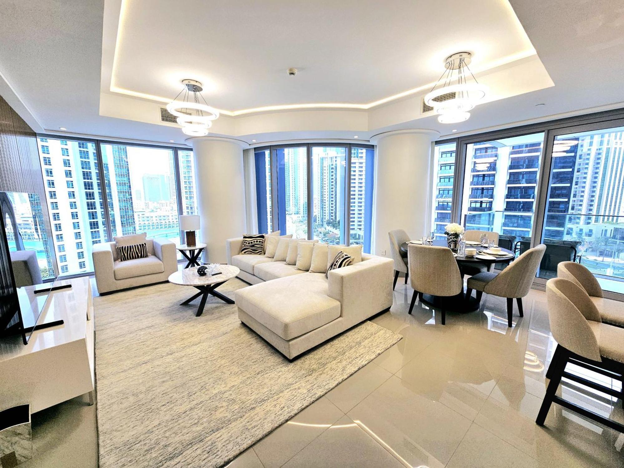 Sunrise Homes - Lavish 2 Bedrooms With Fountain View! Apartamento