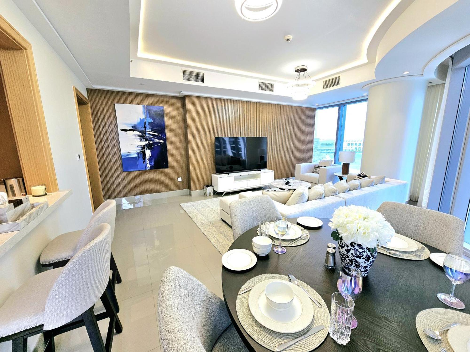 Sunrise Homes - Lavish 2 Bedrooms With Fountain View! Apartamento Dubai