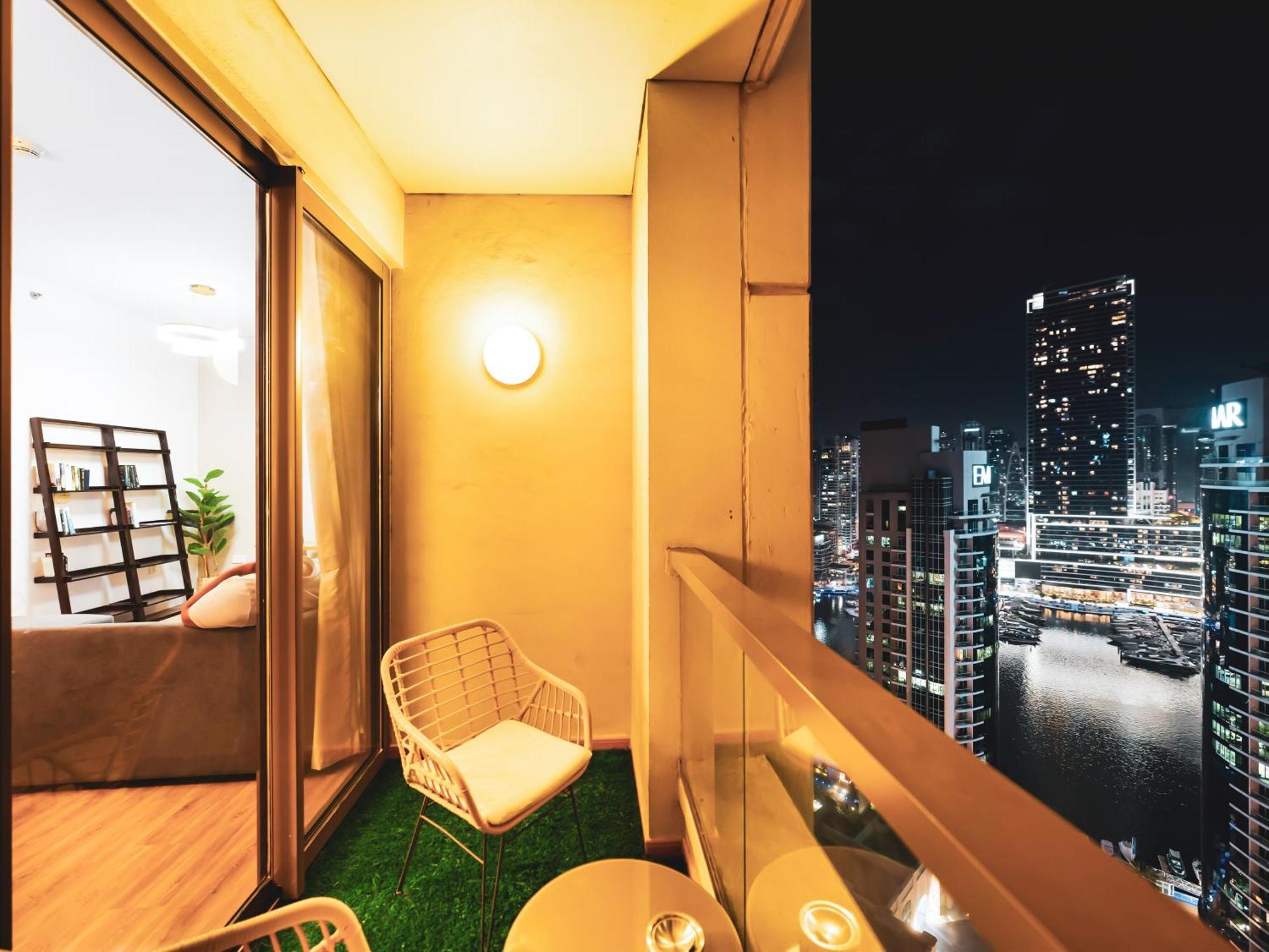 Apartment New! Jbr Beachfront With Panoramic Eye Views Dubai